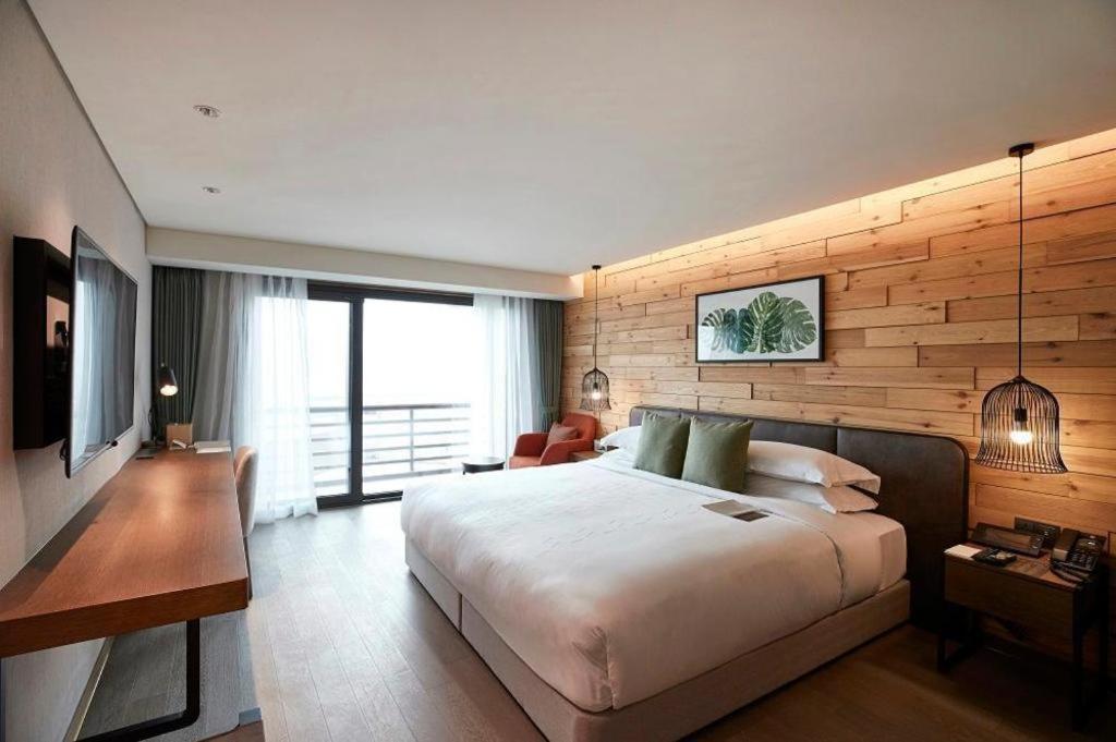 Walkerhill Douglas House (adults Only) Hotel 5*