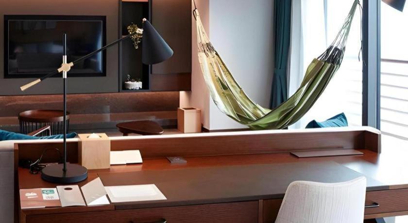 Khách sạn Walkerhill Douglas House (adults Only) 5*